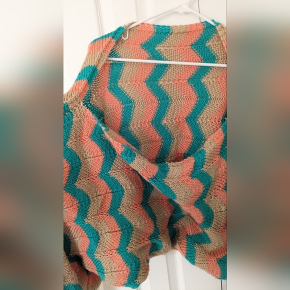 Plus Sized Drapy Sweater Shrug- Aqua + Coral Waves - Picture 4 of 7